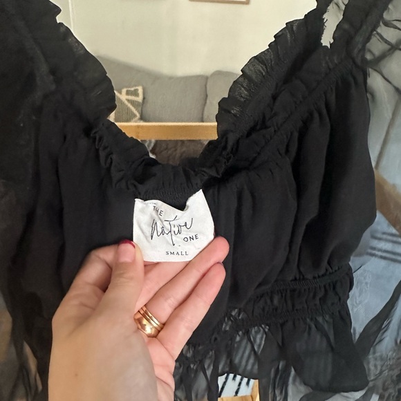 Black crop top blouse with organza long sleeves - Picture 3 of 4